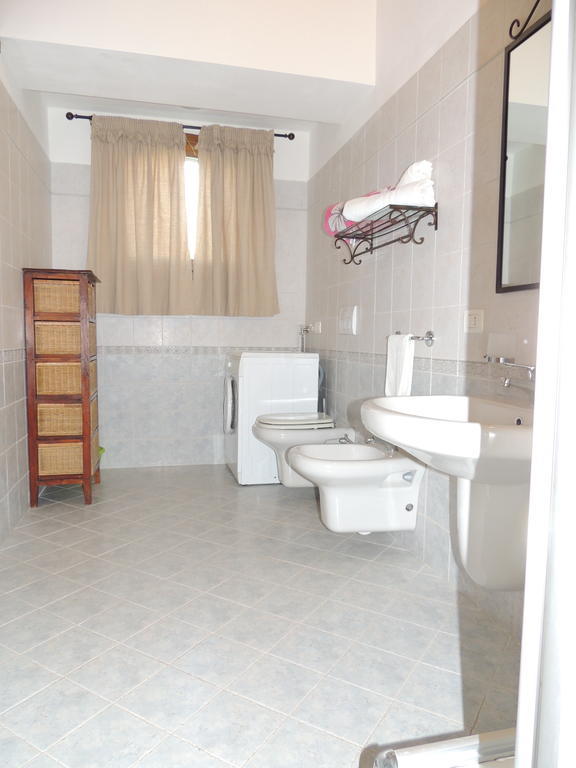 Casa Vacanza Il Malandrone Vada Esterno foto